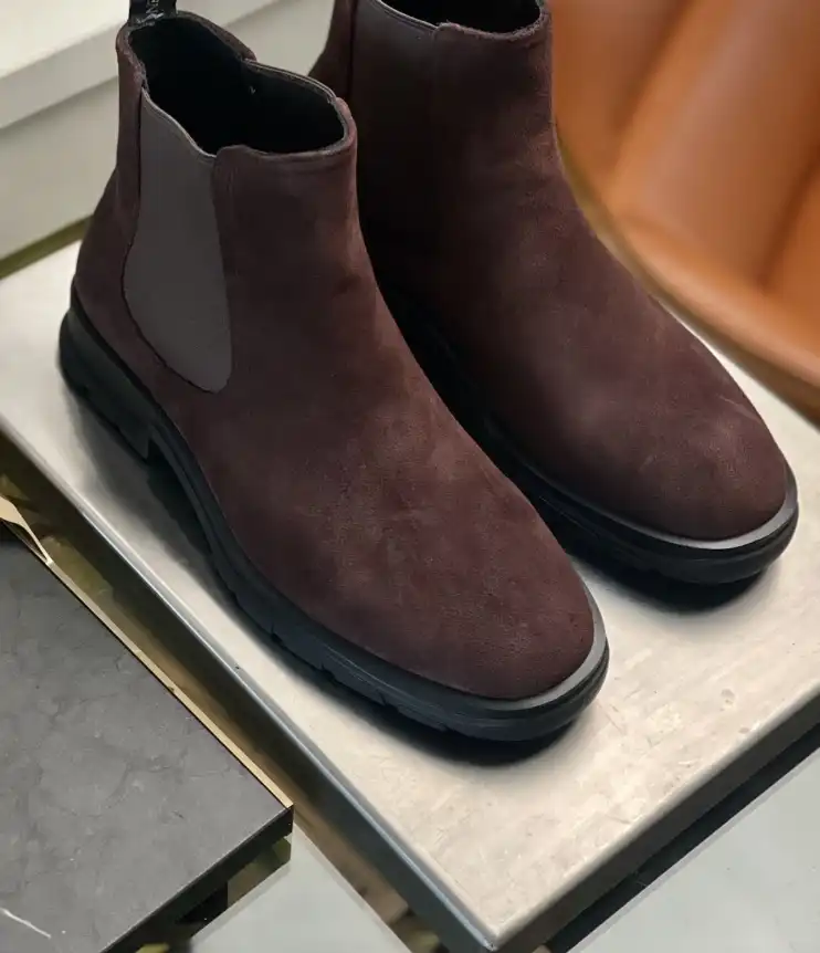 hype McQueen Boots