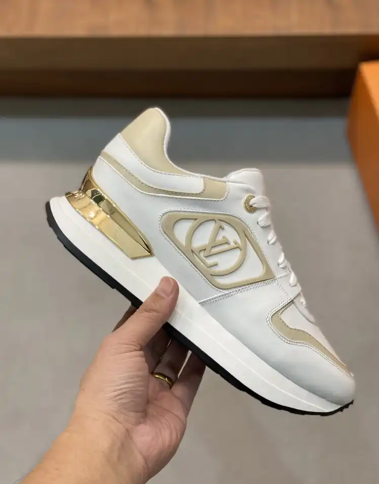 hype Louis Vuitton Sneakers