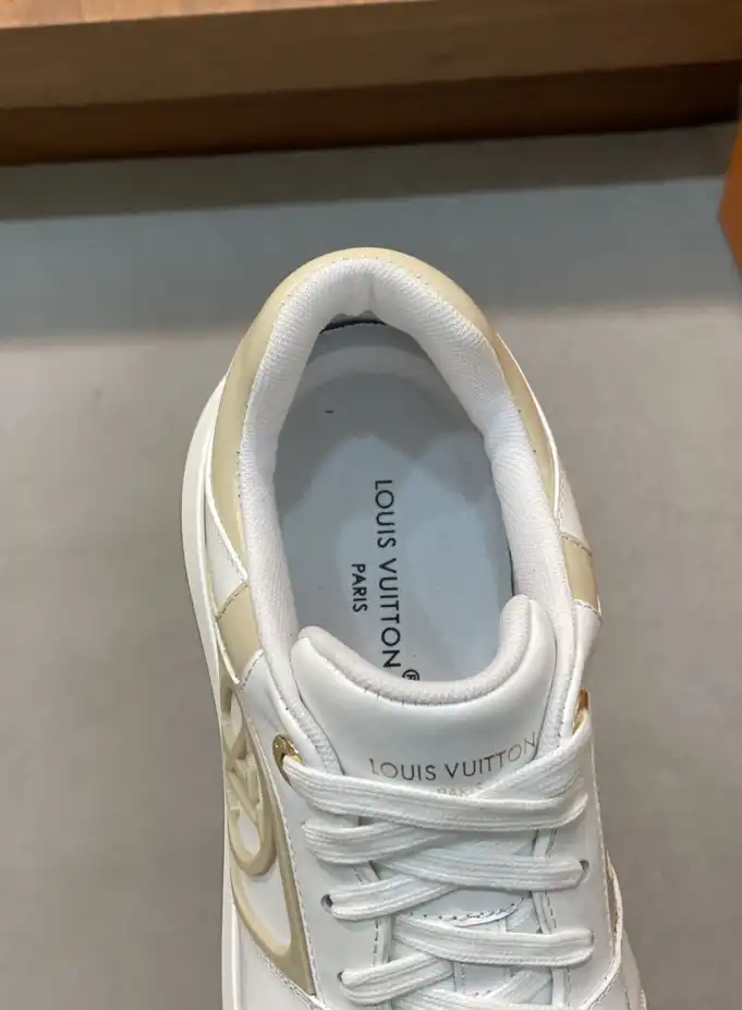 hype Louis Vuitton Sneakers