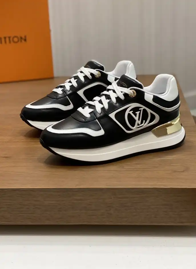 hype Louis Vuitton Sneakers