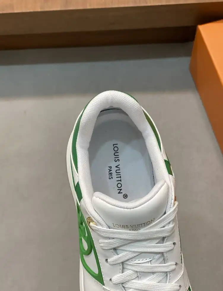 hype Louis Vuitton Sneakers