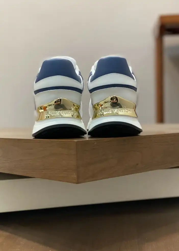 hype Louis Vuitton Sneakers