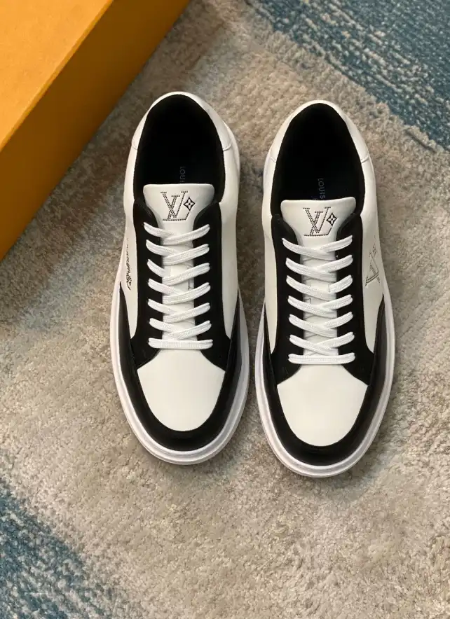 hype Louis Vuitton Sneakers