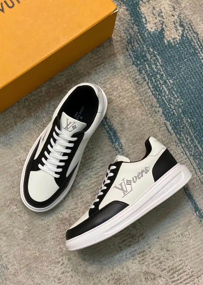 hype Louis Vuitton Sneakers