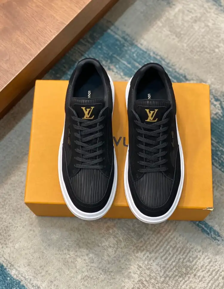 hype Louis Vuitton Sneakers