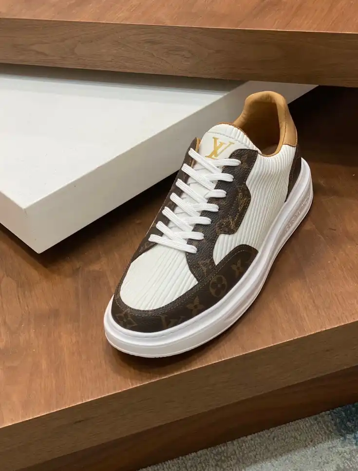 hype Louis Vuitton Sneakers