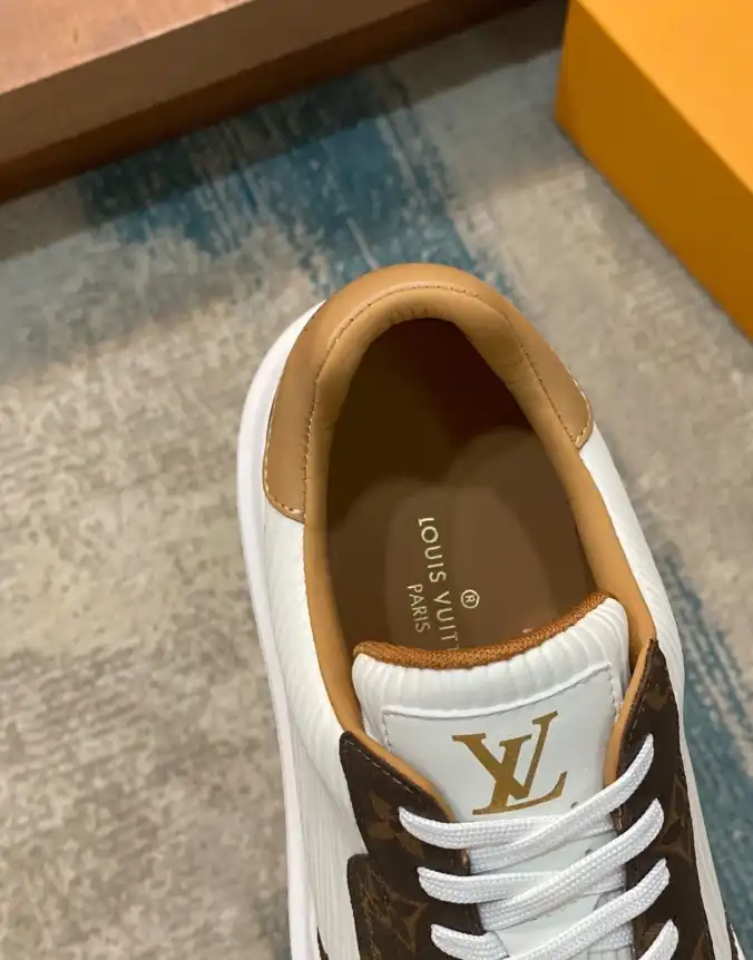 hype Louis Vuitton Sneakers