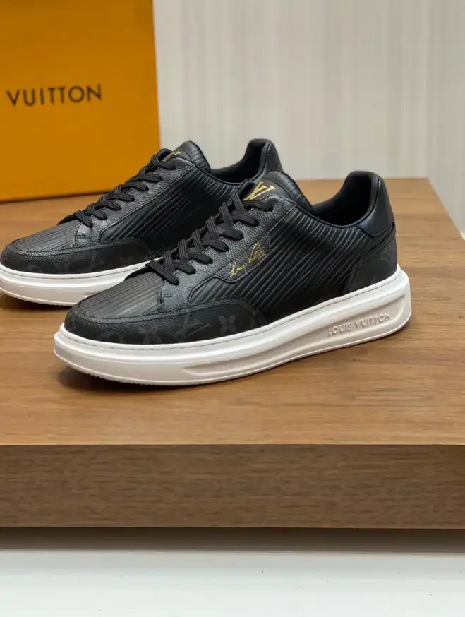 hype Louis Vuitton Sneakers