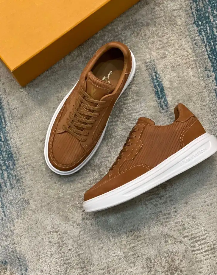 hype Louis Vuitton Sneakers