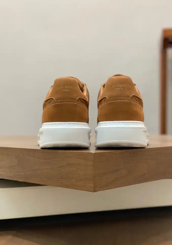 hype Louis Vuitton Sneakers