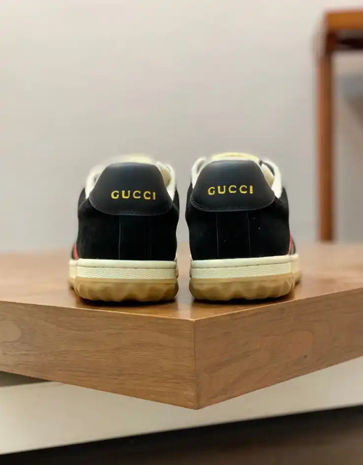 hype Gucci Sneakers