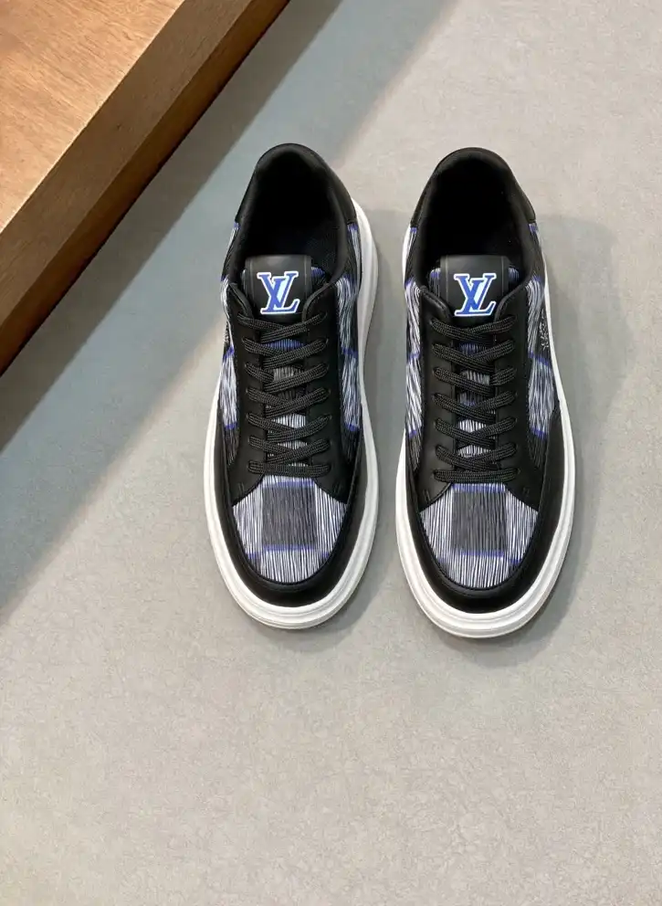 hype Louis Vuitton Sneakers