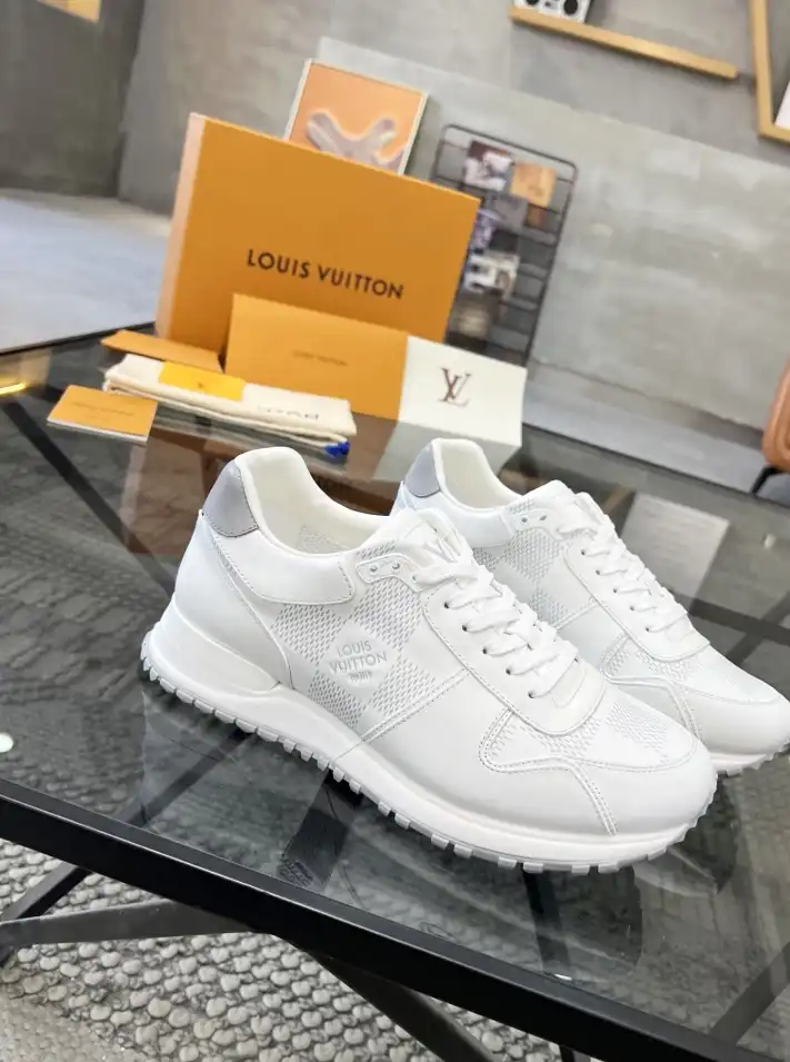 hype Louis Vuitton Sneakers