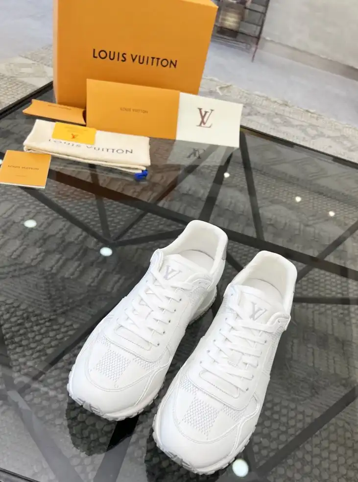 hype Louis Vuitton Sneakers