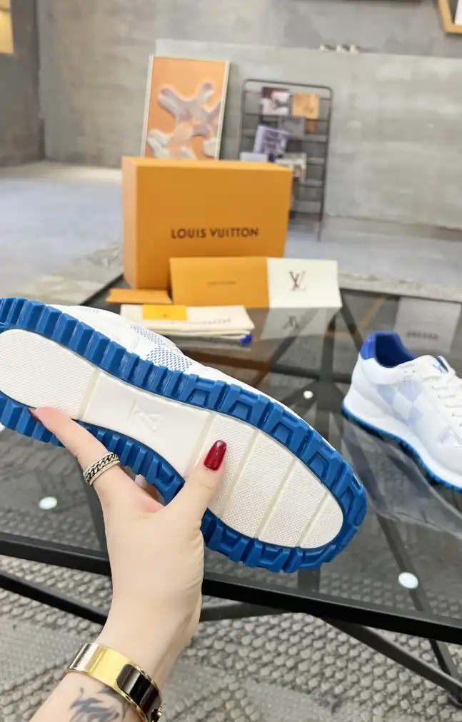 hype Louis Vuitton Sneakers