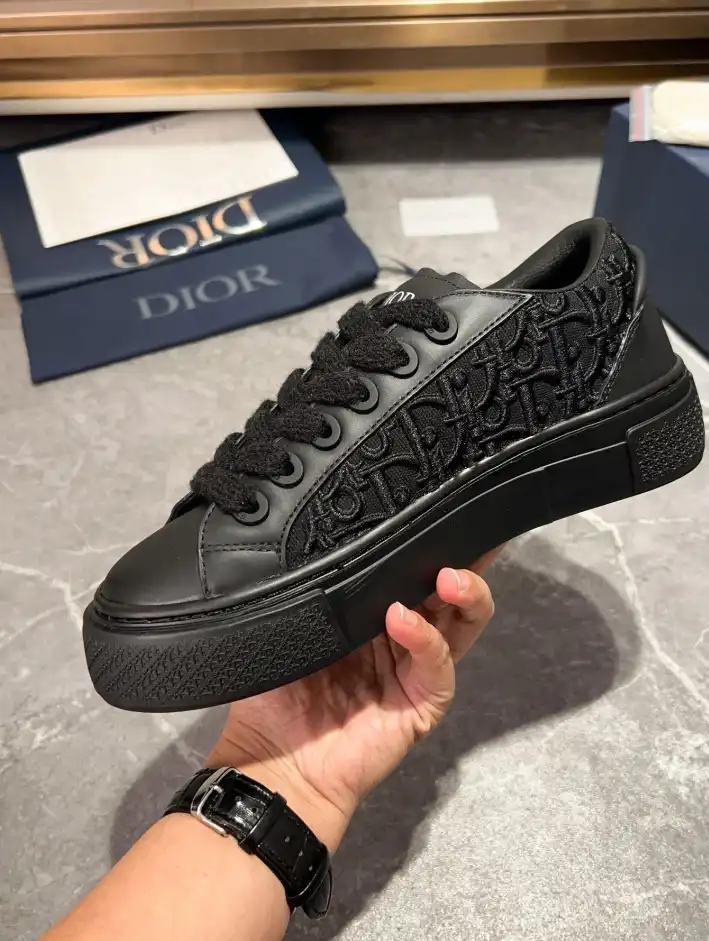 hype Christian Dior Sneakers