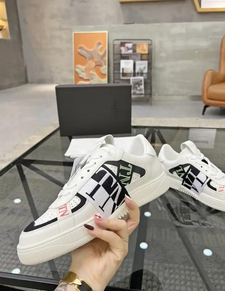 hype Hermes Sneakers