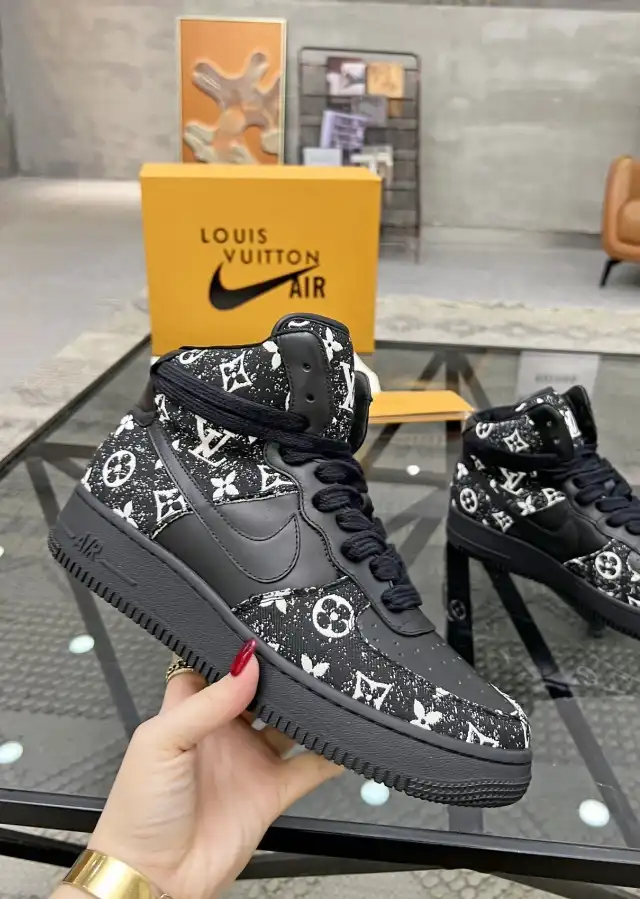 hype Louis Vuitton Sneakers