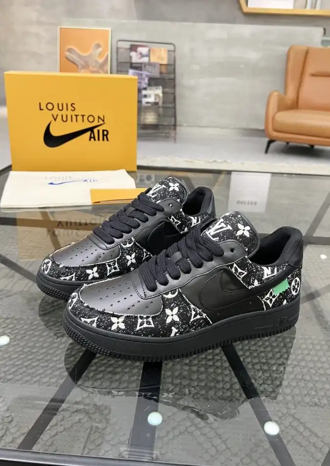 hype Louis Vuitton Sneakers