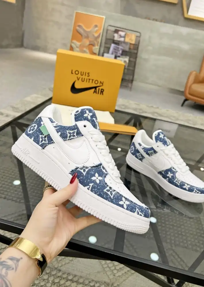 hype Louis Vuitton Sneakers