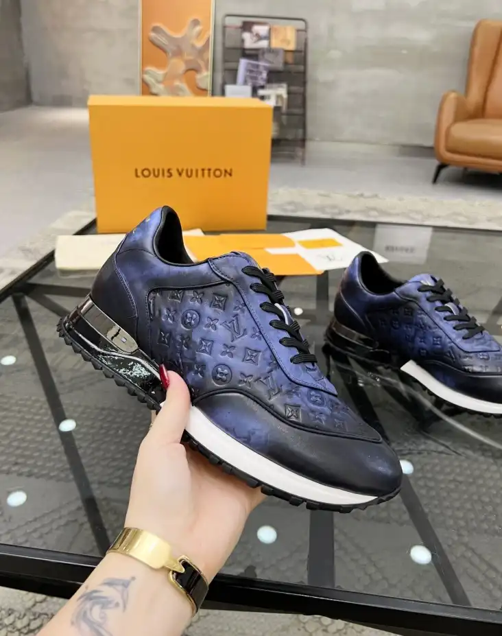 hype Louis Vuitton Sneakers