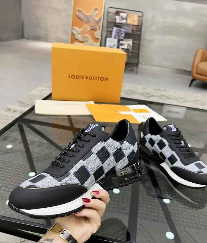 hype Louis Vuitton Sneakers