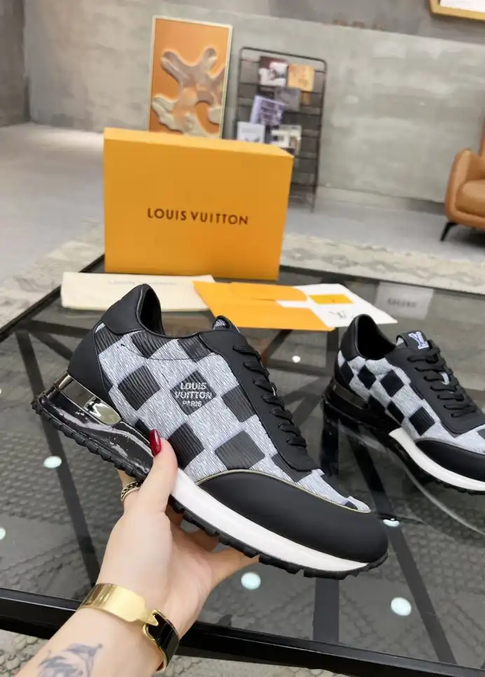 hype Louis Vuitton Sneakers