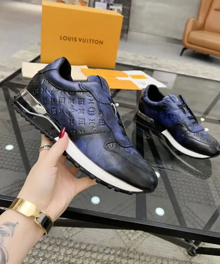 hype Louis Vuitton Sneakers