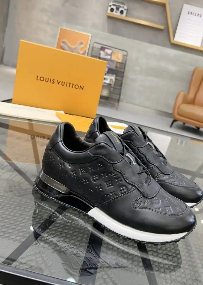 hype Louis Vuitton Sneakers