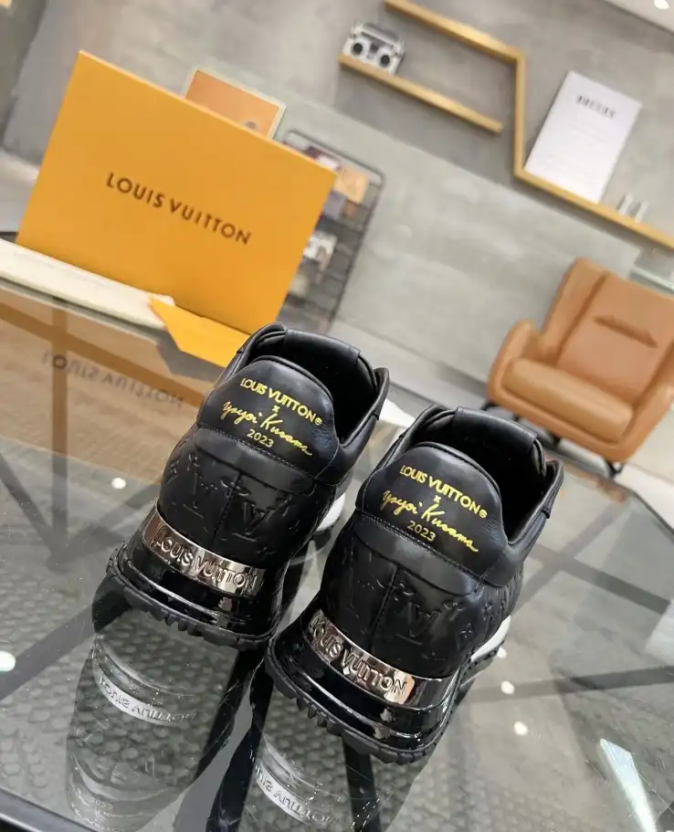 hype Louis Vuitton Sneakers