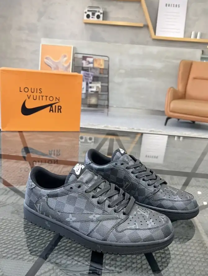 hype Louis Vuitton Sneakers