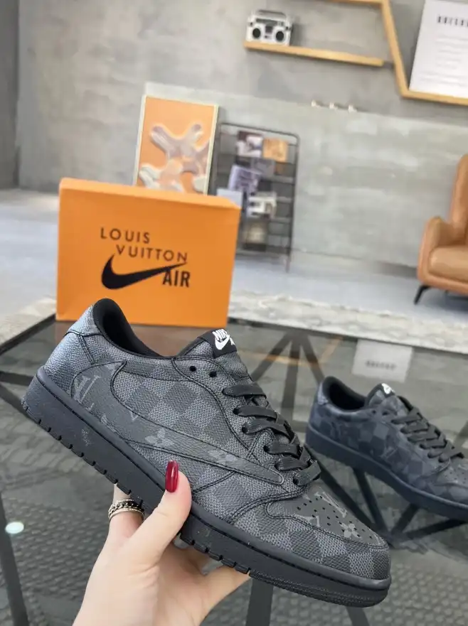 hype Louis Vuitton Sneakers