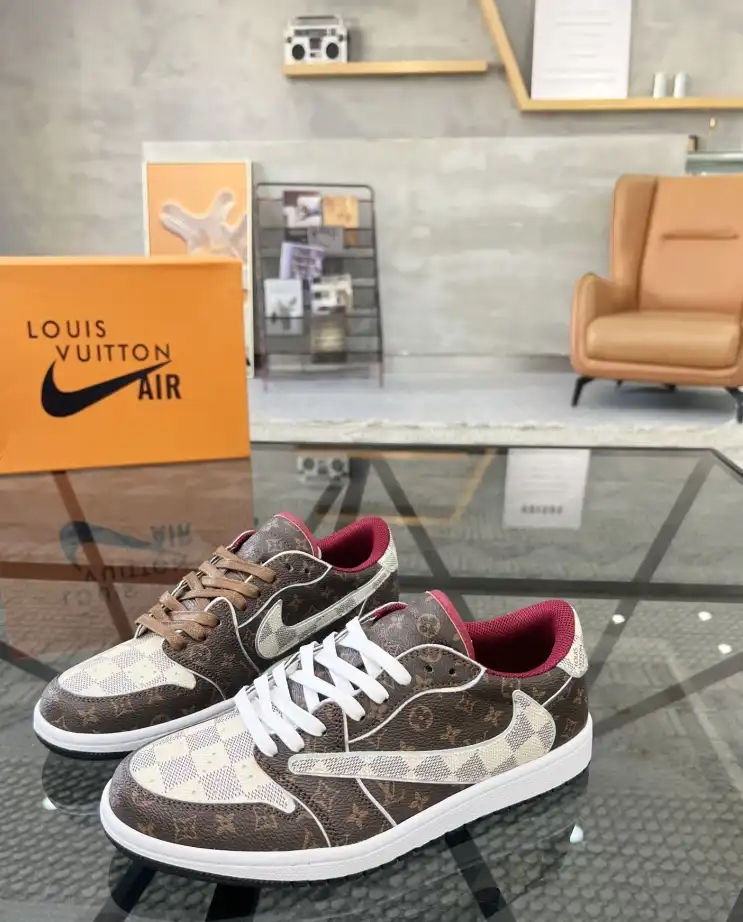 hype Louis Vuitton Sneakers