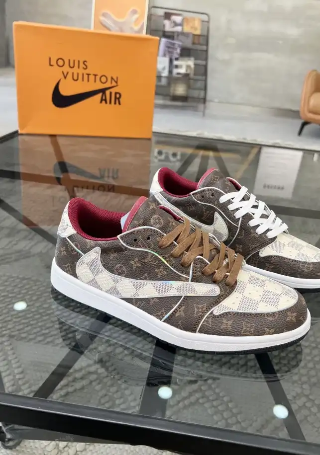 hype Louis Vuitton Sneakers