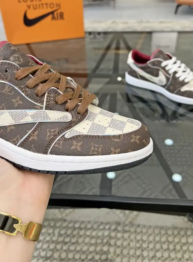 hype Louis Vuitton Sneakers