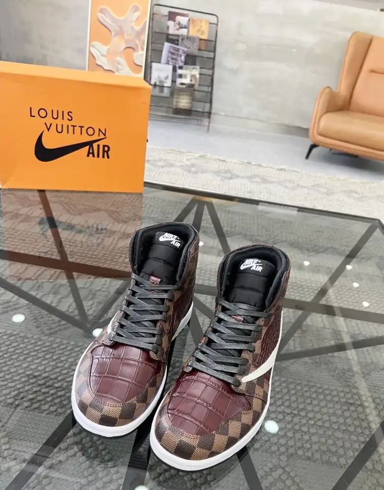 hype Louis Vuitton Sneakers