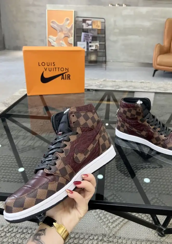 hype Louis Vuitton Sneakers