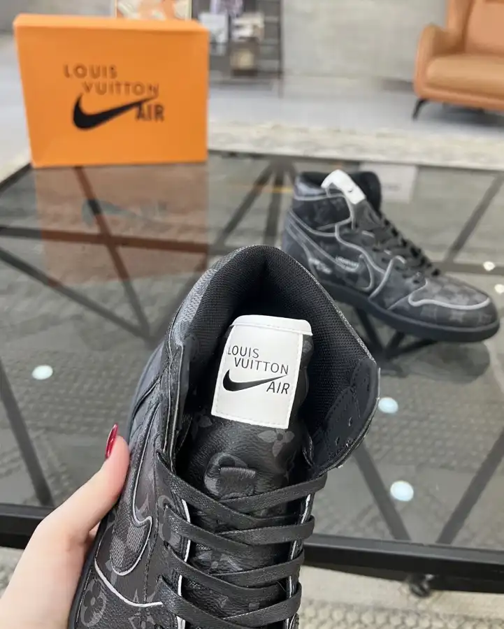 hype Louis Vuitton Sneakers