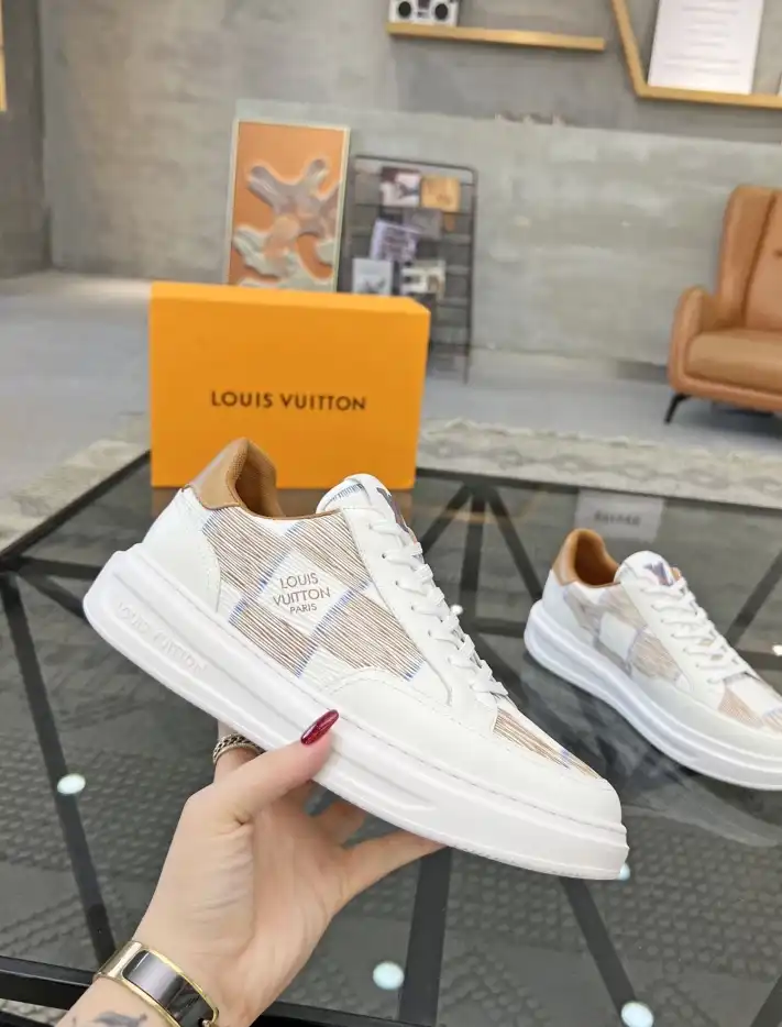 hype Louis Vuitton Sneakers