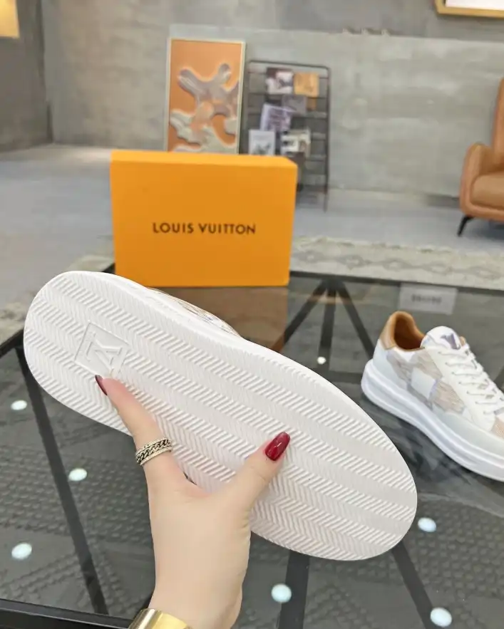 hype Louis Vuitton Sneakers