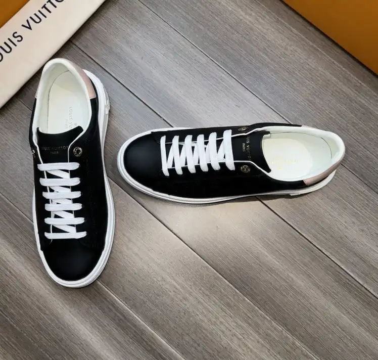 hype Louis Vuitton Sneakers