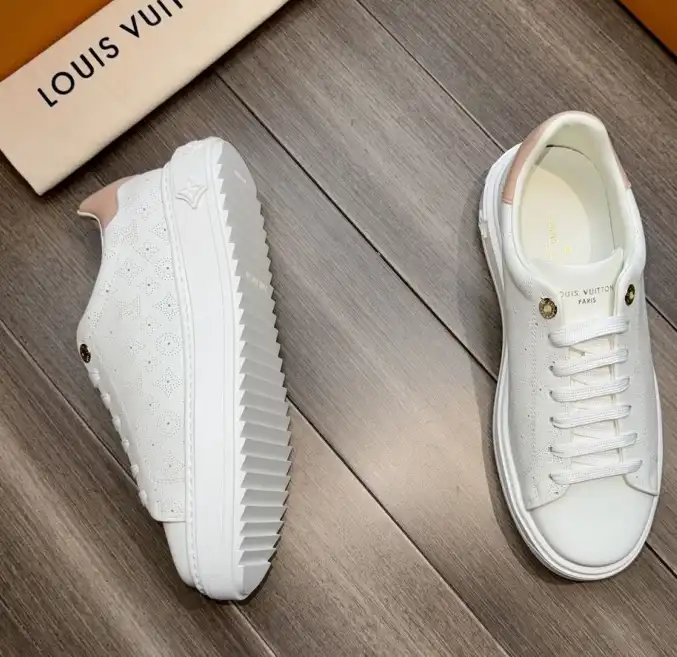 hype Louis Vuitton Sneakers