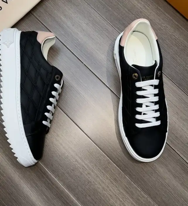 hype Louis Vuitton Sneakers