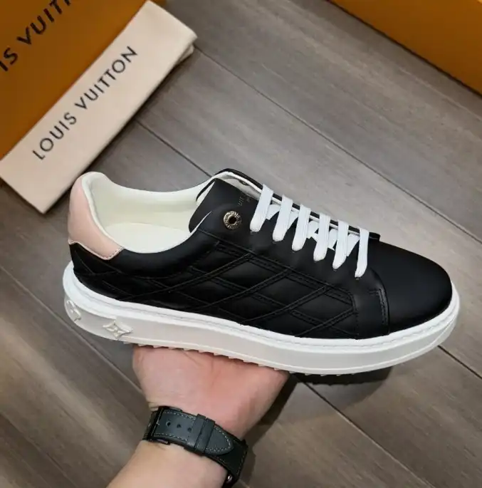 hype Louis Vuitton Sneakers