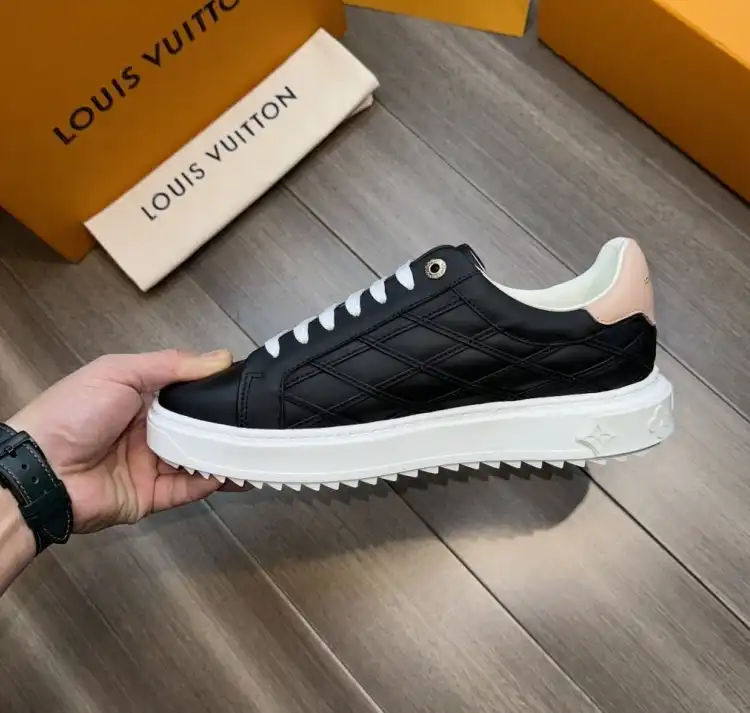 hype Louis Vuitton Sneakers