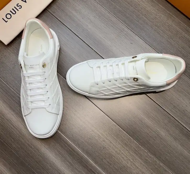 hype Louis Vuitton Sneakers