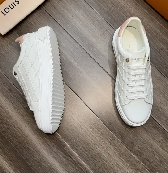 hype Louis Vuitton Sneakers