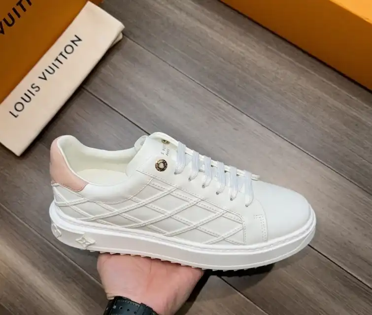 hype Louis Vuitton Sneakers