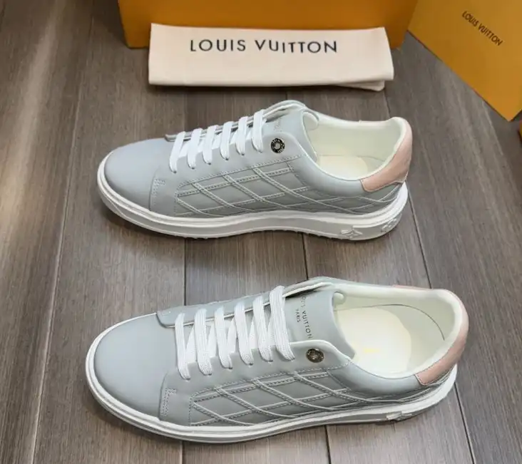 hype Louis Vuitton Sneakers