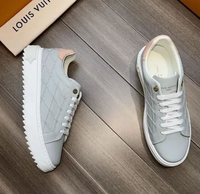 hype Louis Vuitton Sneakers